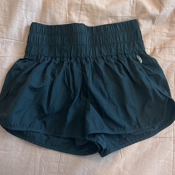 Free People Black Short L - Picture 3 of 5